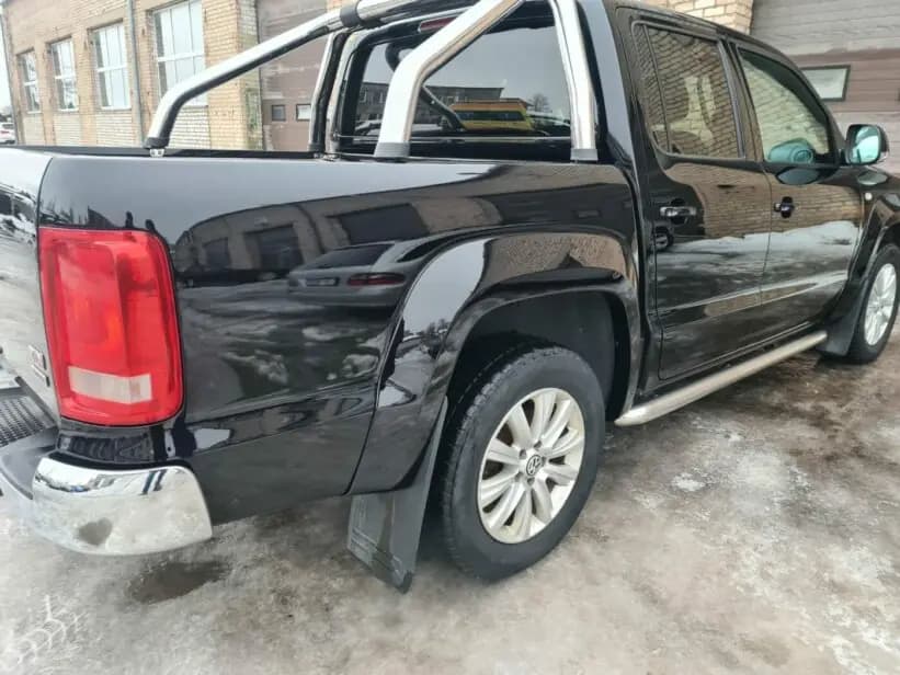Automašīnas virsbūves pulēšana