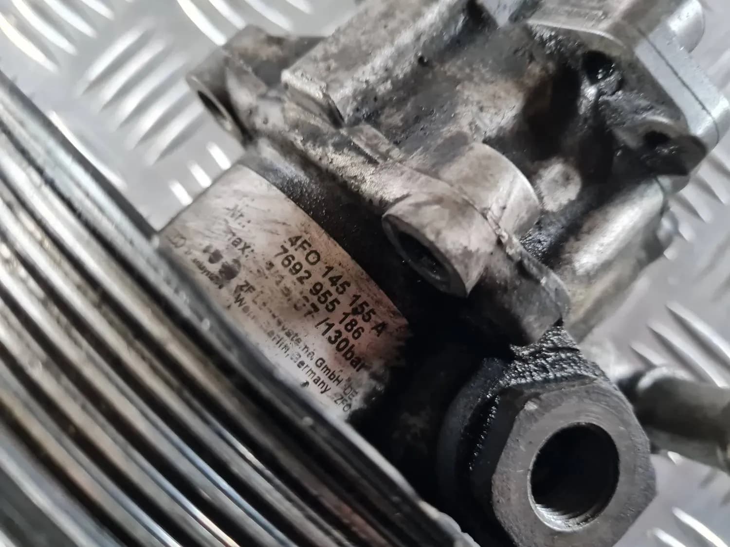 Hydraulische versterker AUDI A6 2008 - foto 3