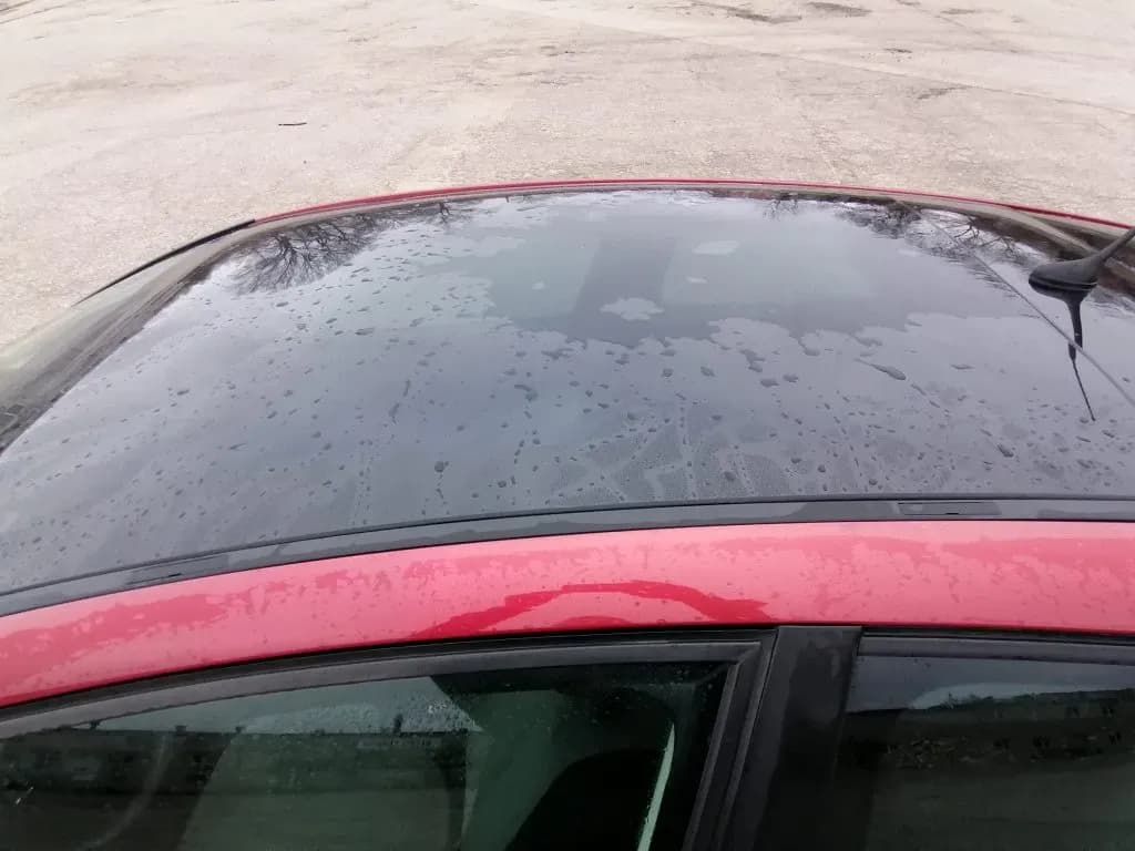 Foto van de gedemonteerde auto 3