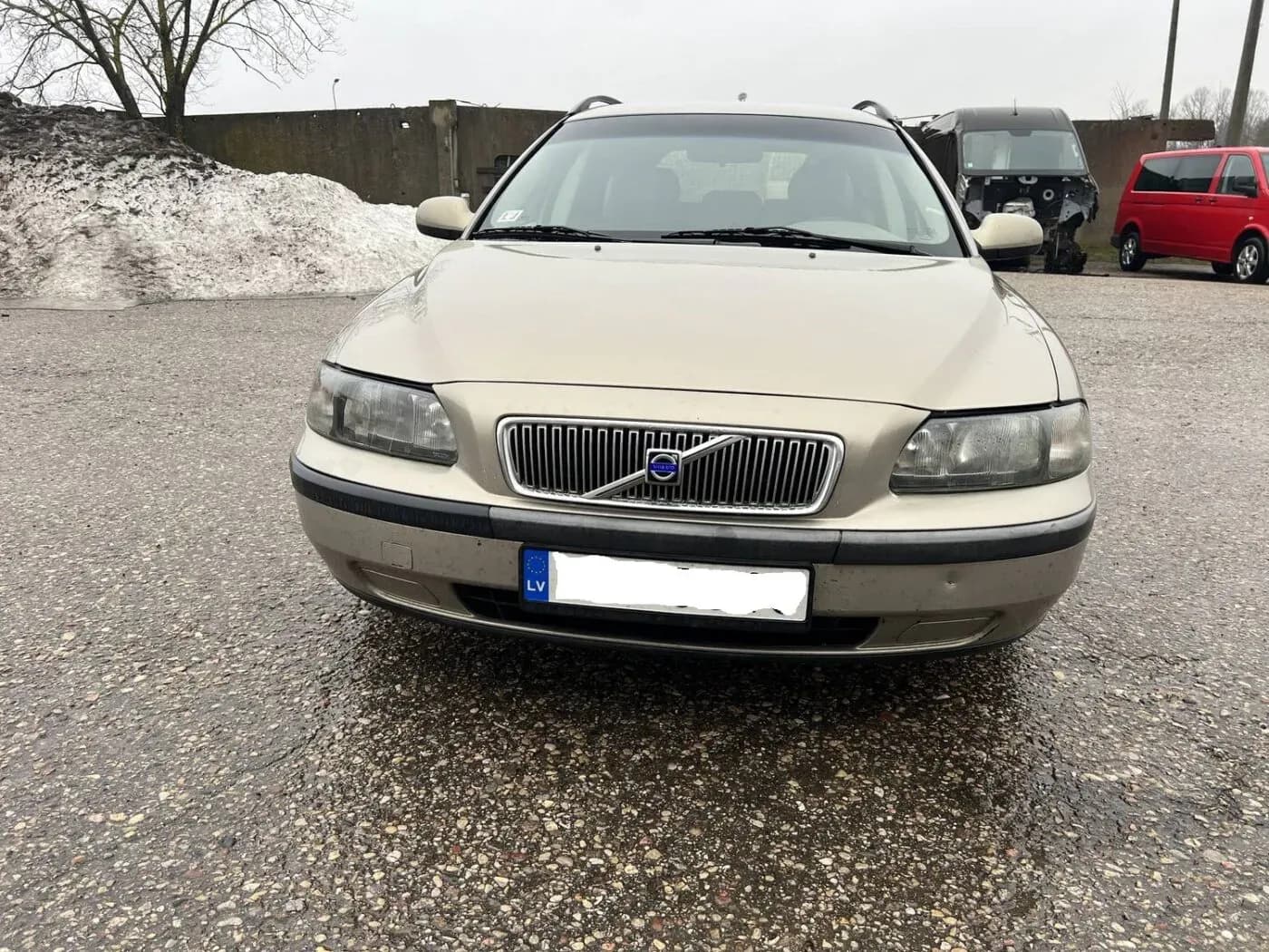 Foto van de gedemonteerde auto 2