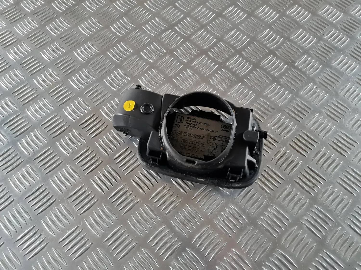 Brandstoftankdop AUDI A6 2008 - foto 3