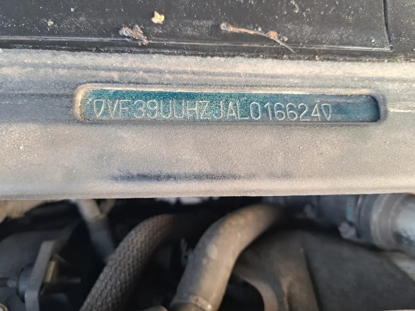 Foto van de gedemonteerde auto 1