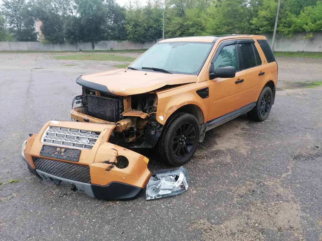 Foto van de gedemonteerde auto 1