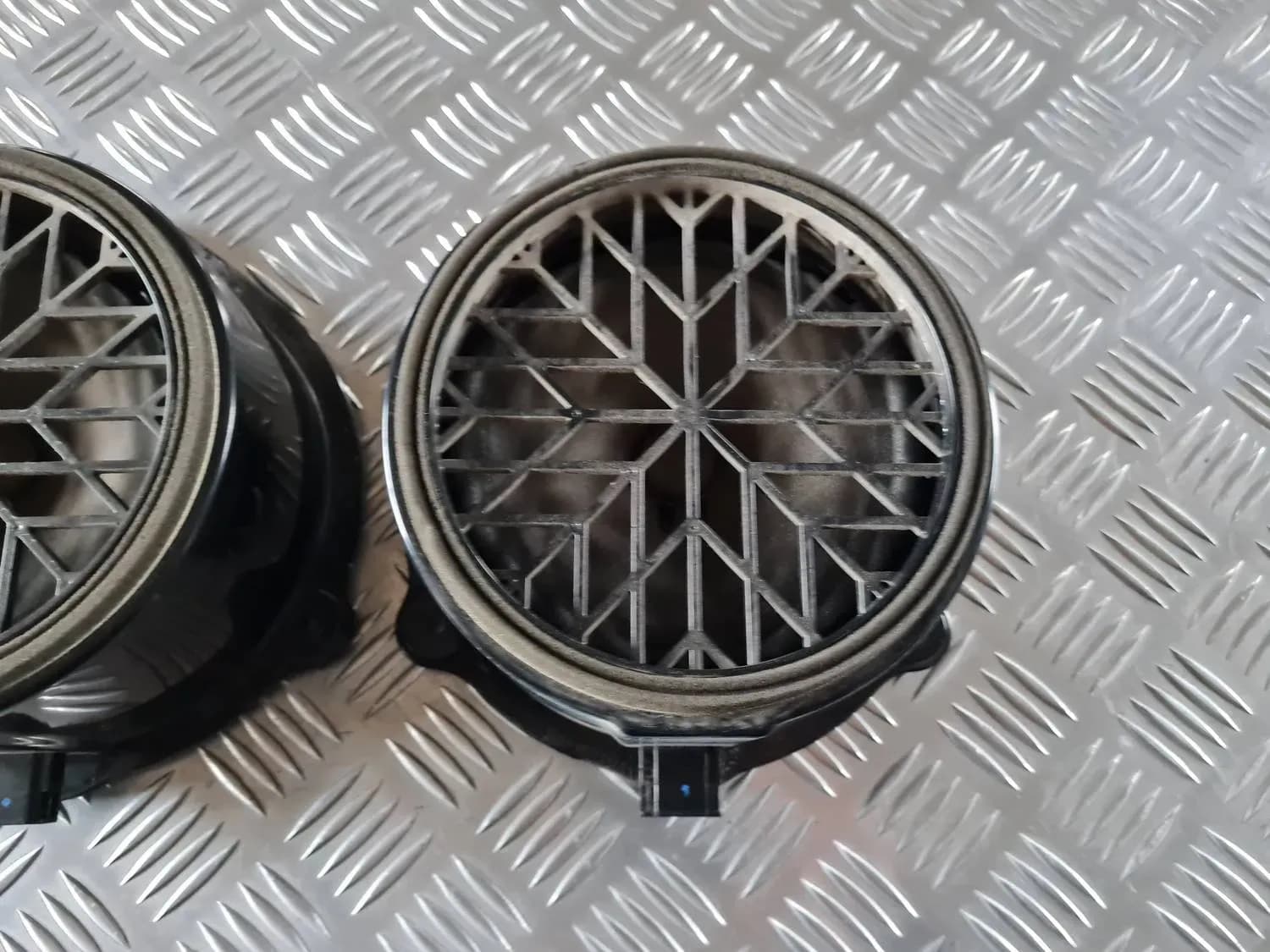 Deurluidspreker onder AUDI A6 2008 - foto 2