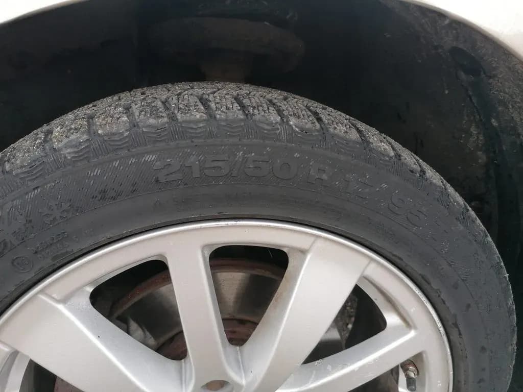 Foto van de gedemonteerde auto 2