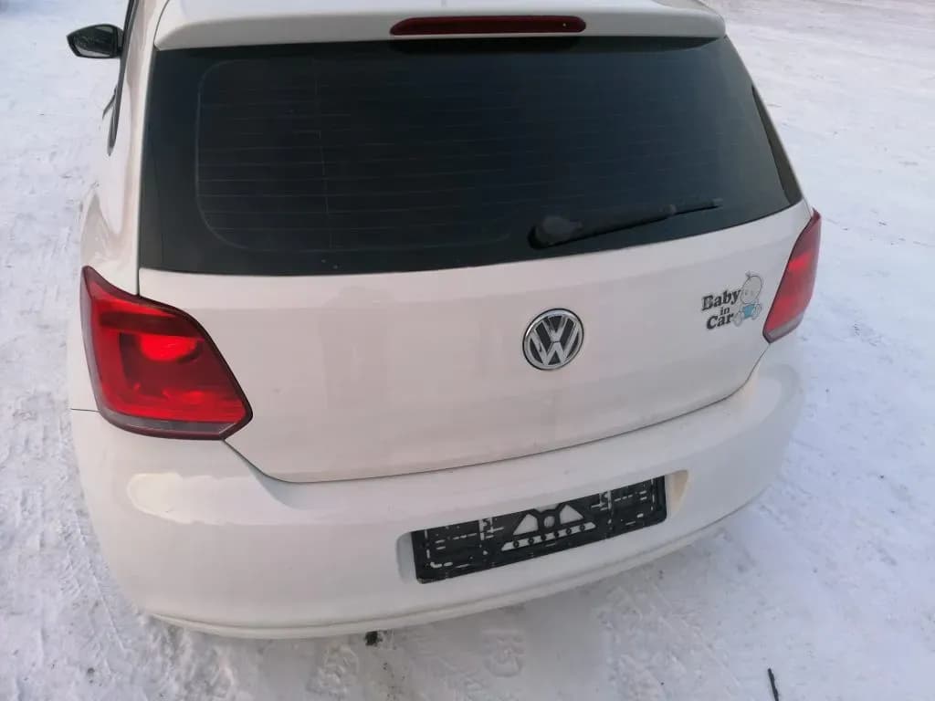 Foto van de gedemonteerde auto 1
