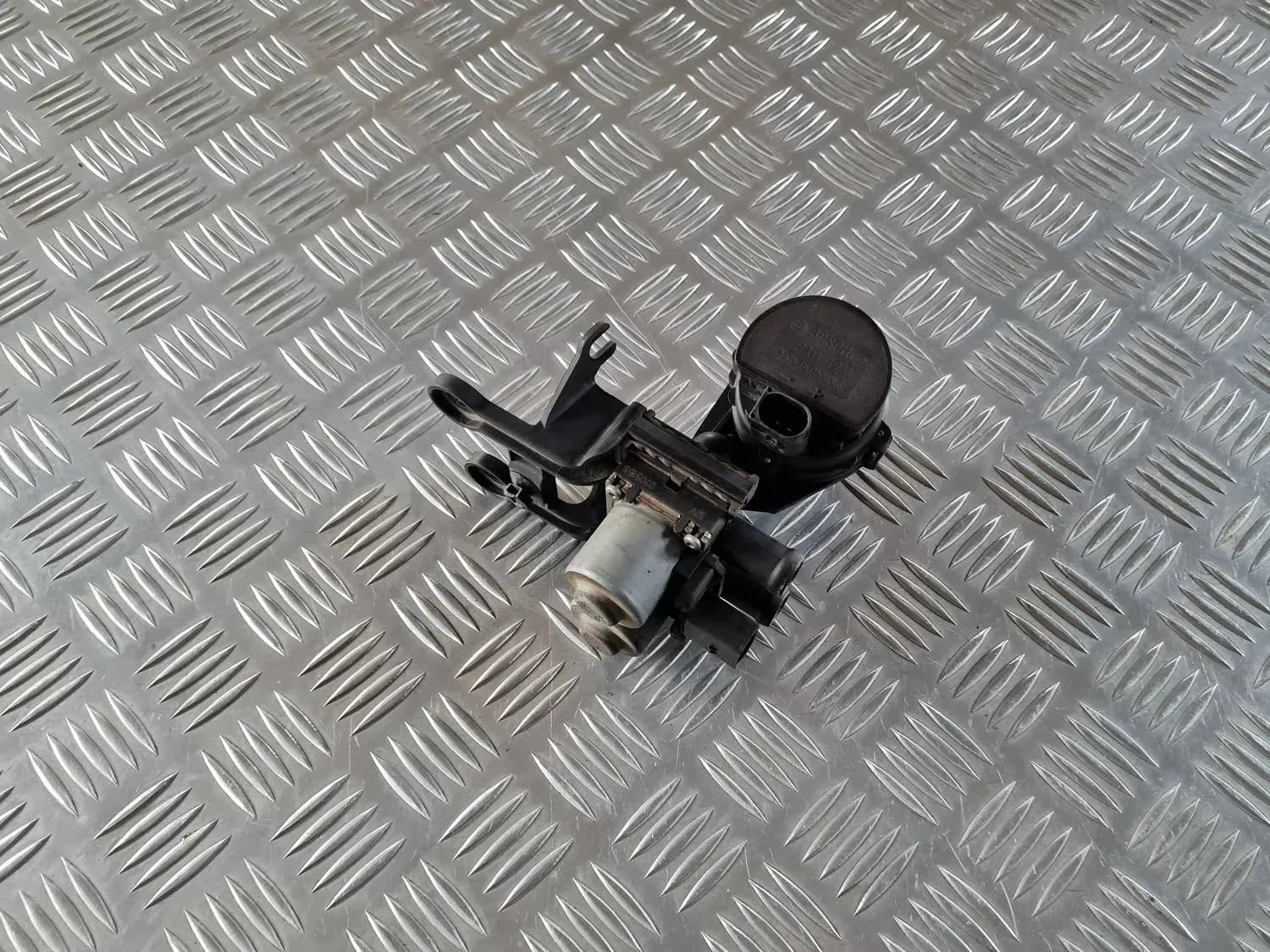 Radiatorklep AUDI A6 2008 - foto 1