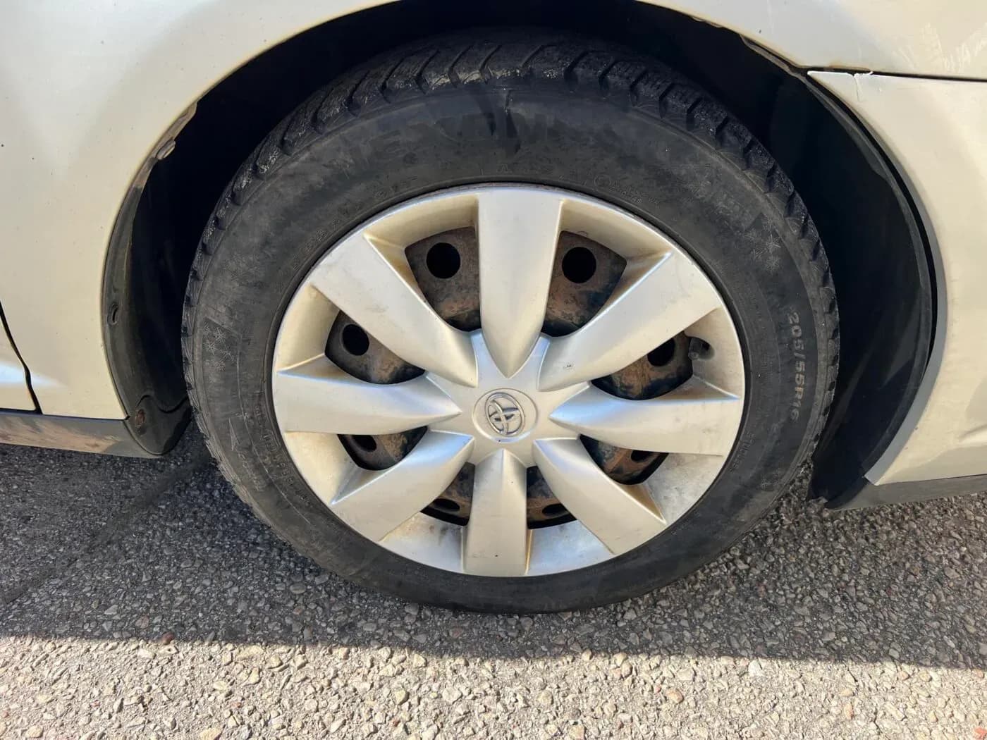 Foto van de gedemonteerde auto 5