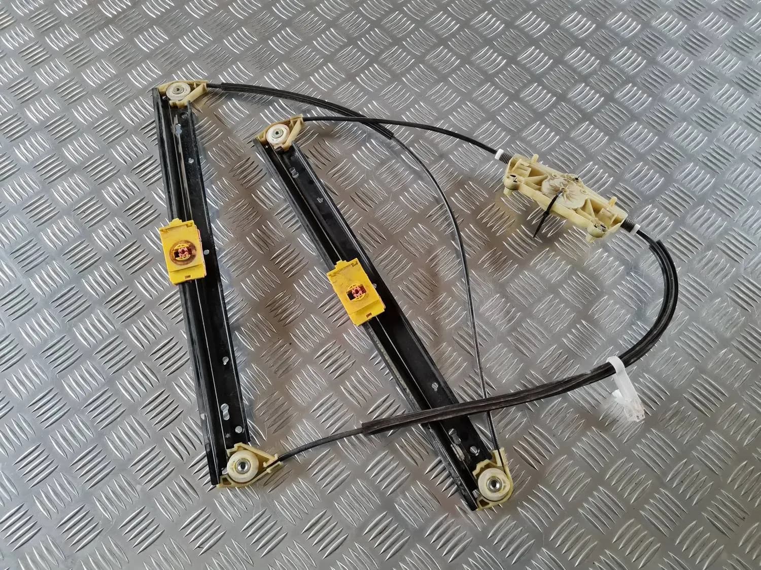 Ruitheffer voor links AUDI A6 2008 - foto 4