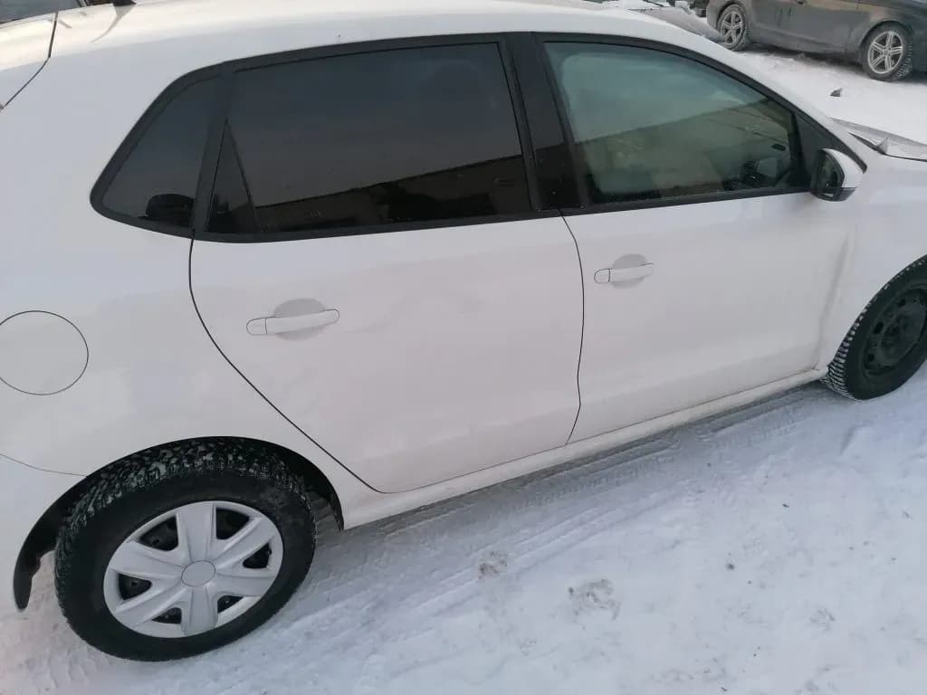 Foto van de gedemonteerde auto 2