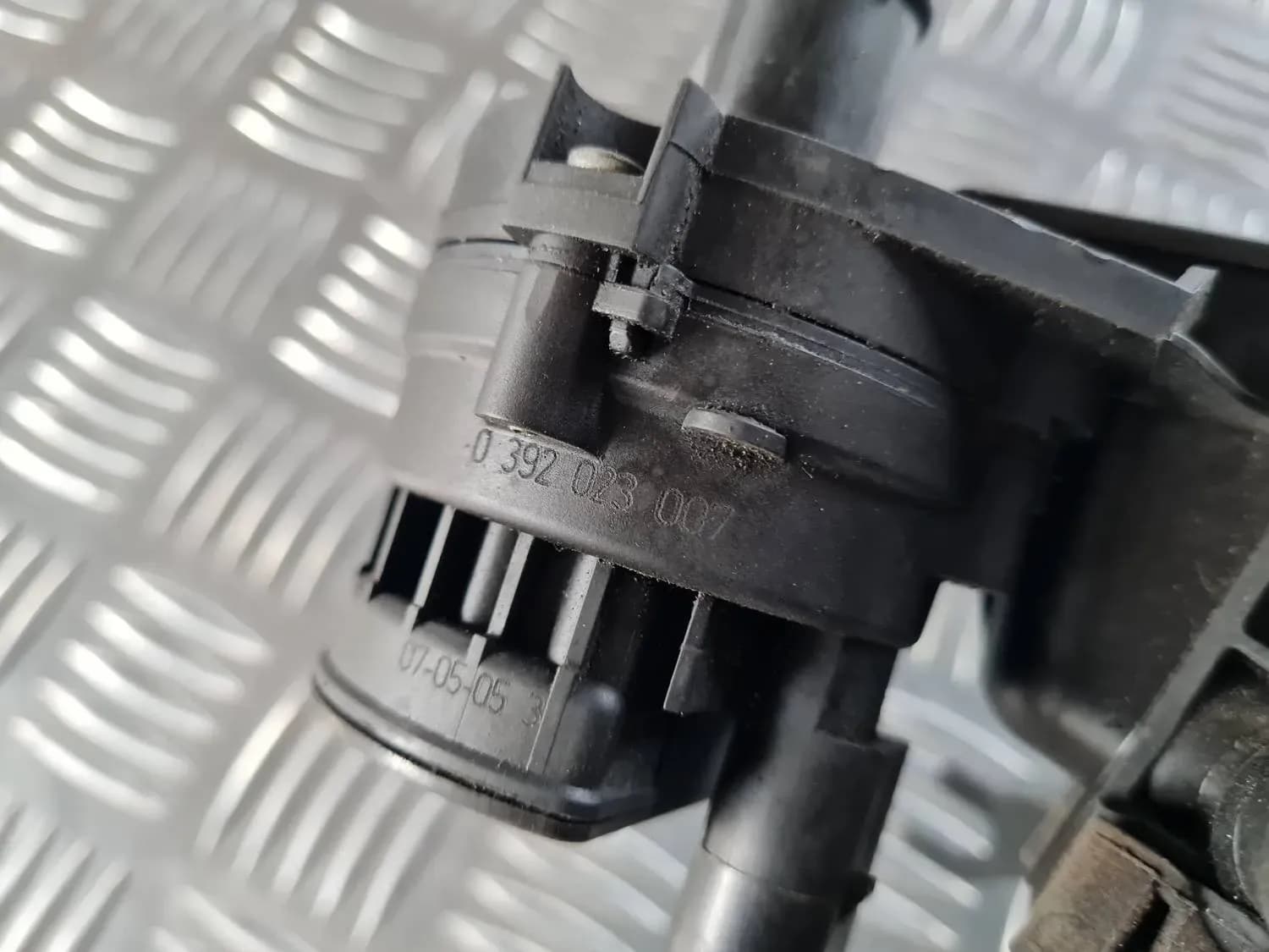 Radiatorklep AUDI A6 2008 - foto 3