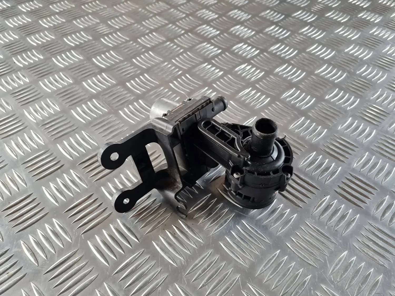 Radiatorklep AUDI A6 2008 - foto 6