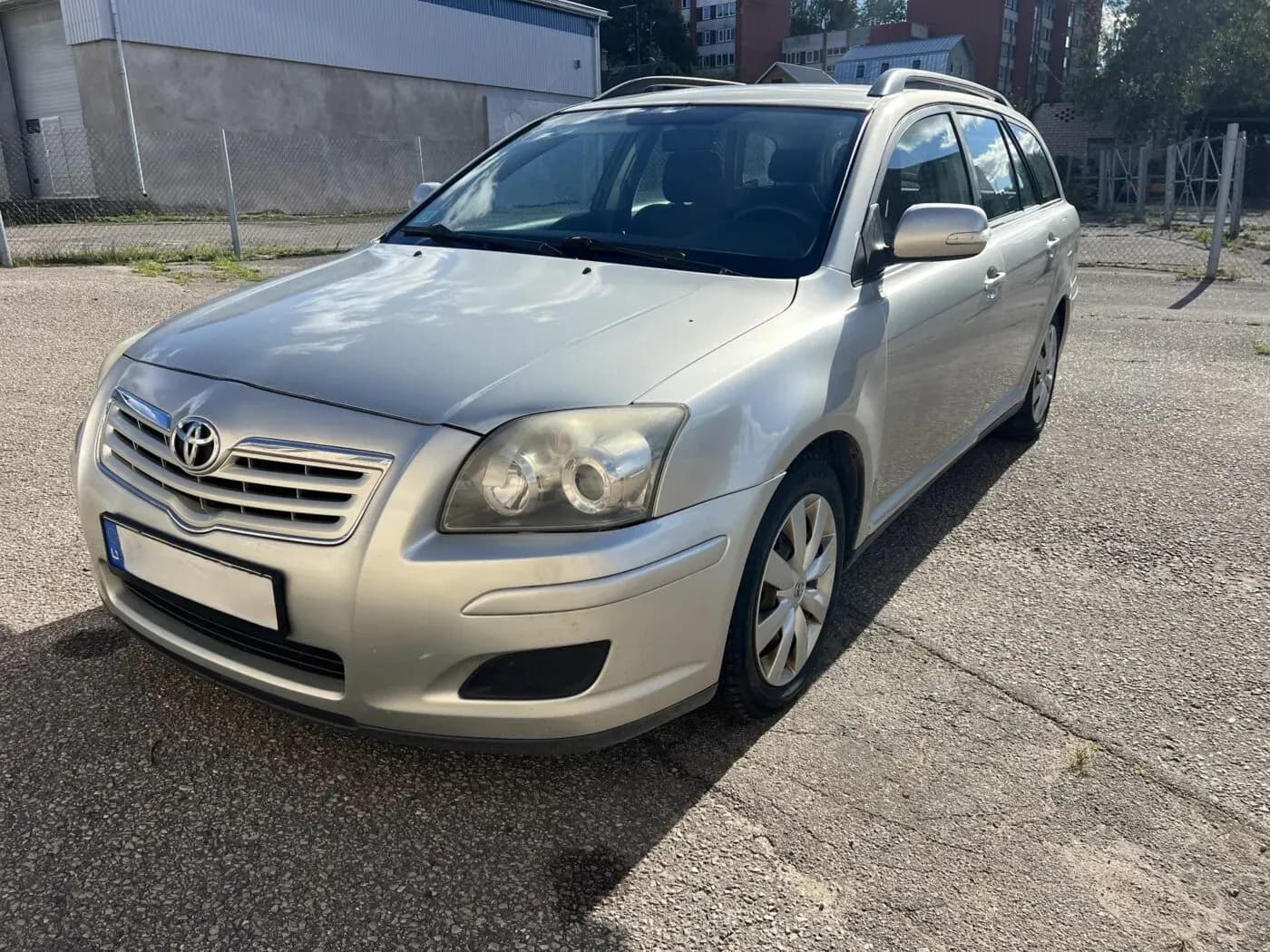 Foto van de gedemonteerde auto 2