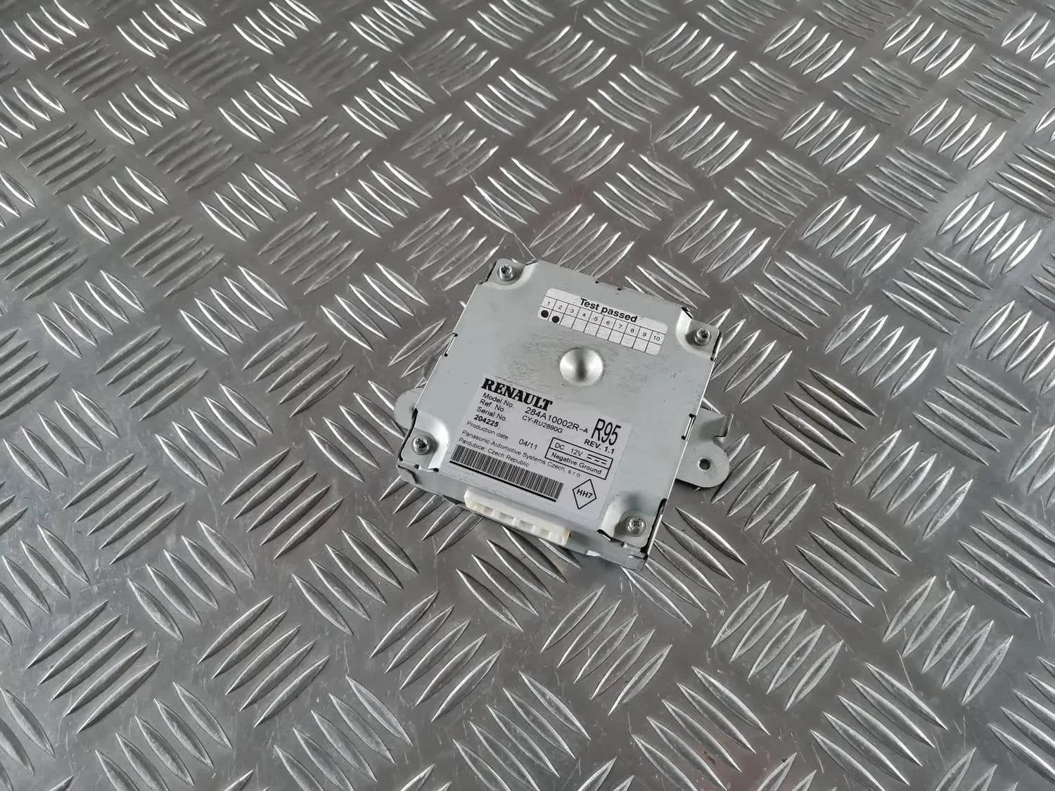 Bedieningseenheid voor de achteruitrijcamera RENAULT SCENIC III 2011 - foto 1