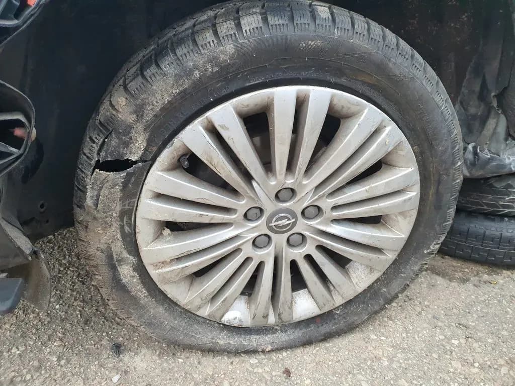 Auto-onderdeel OPEL ASTRA J 2011 - foto 8