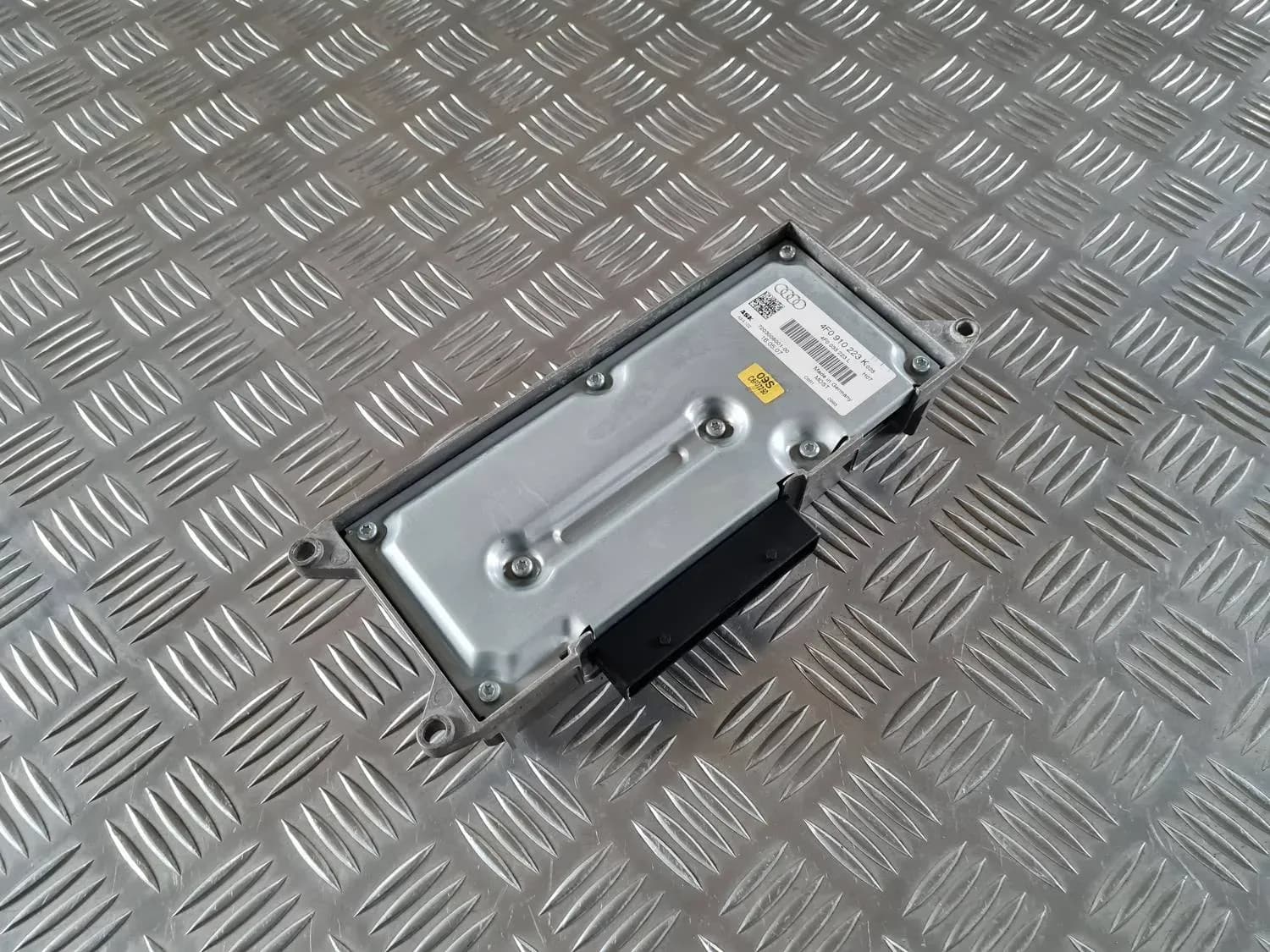Audioversterker AUDI A6 2008 - foto 4
