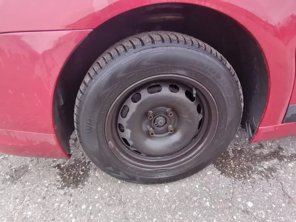 Foto van de gedemonteerde auto 2
