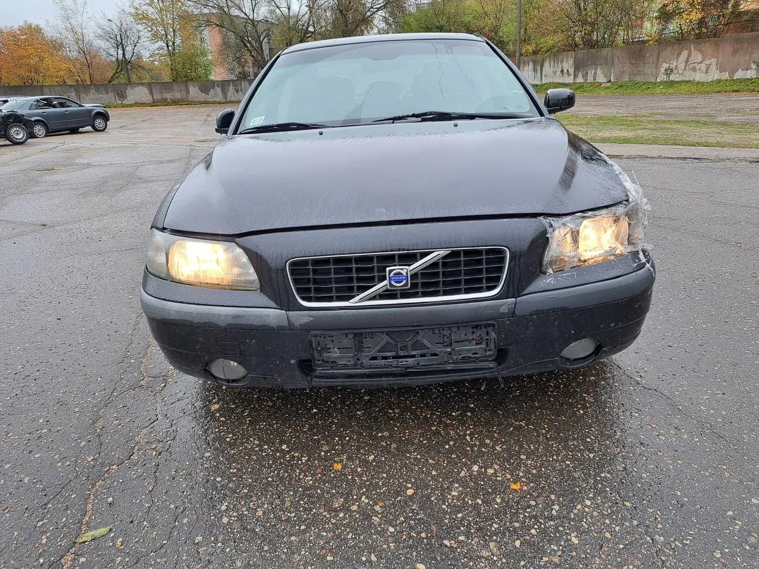 Foto van de gedemonteerde auto 2