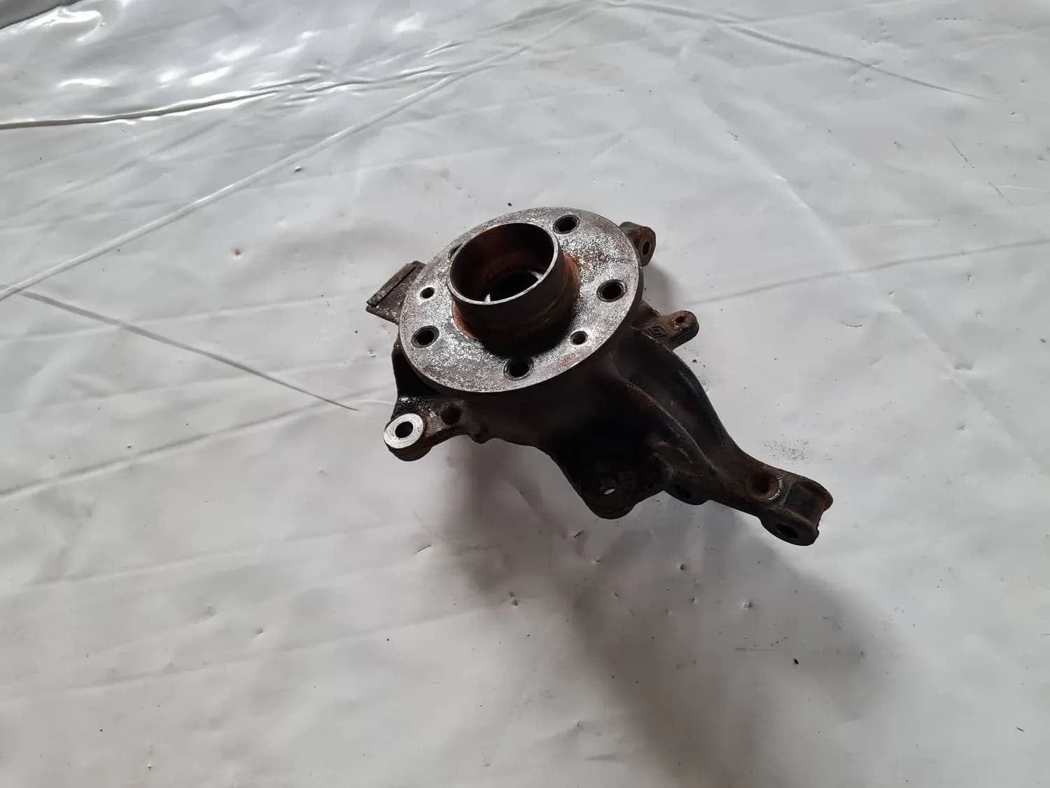Fusee voor rechts RENAULT SCENIC III 2011 - foto 1