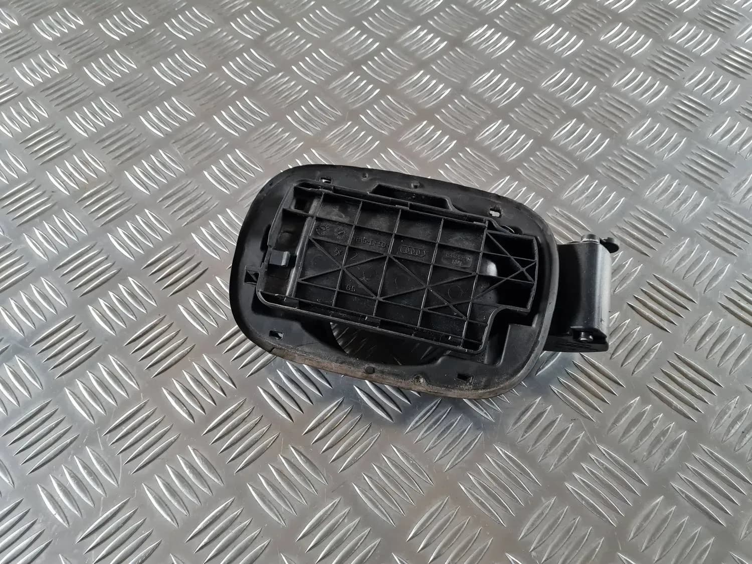 Brandstoftankdop AUDI A6 2008 - foto 1