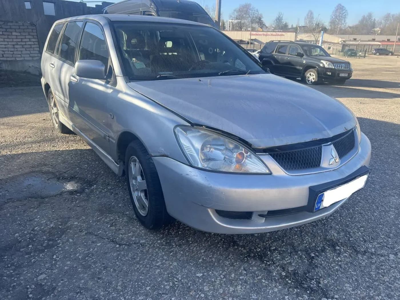 Foto van de gedemonteerde auto 3