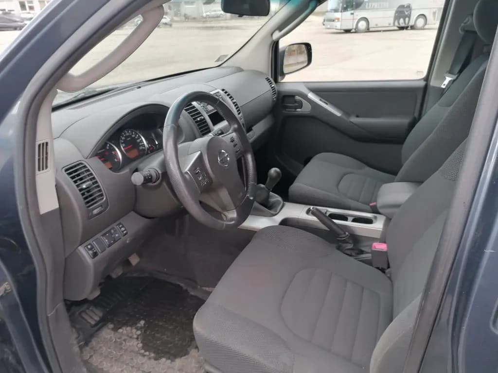Foto van de gedemonteerde auto 3