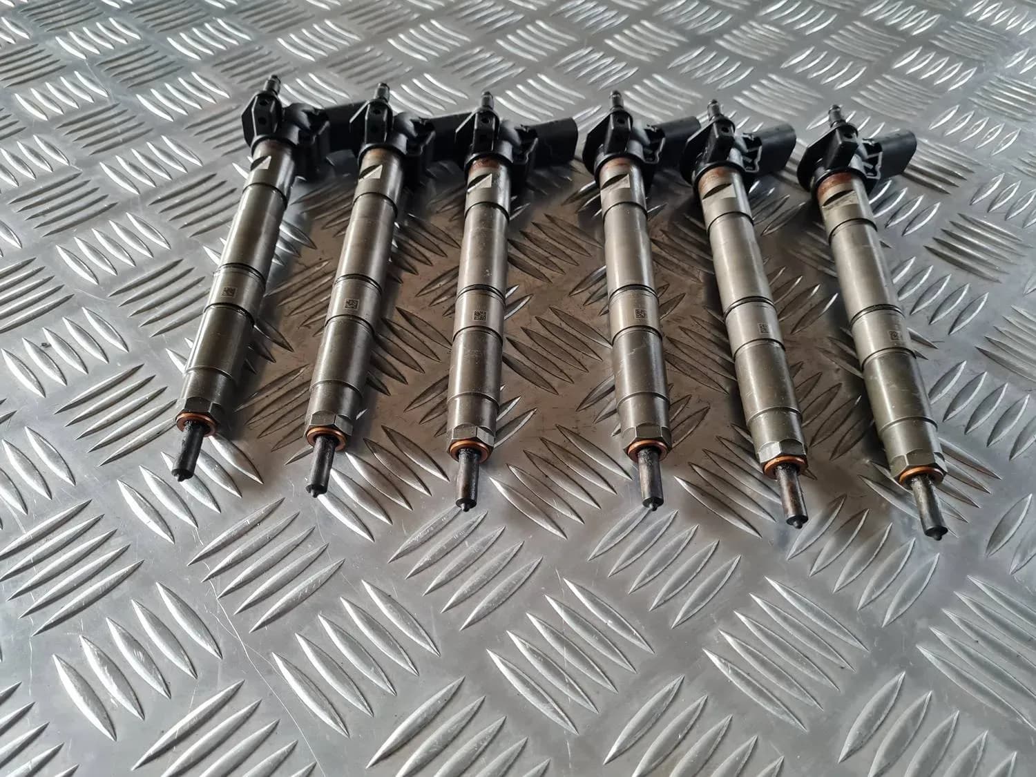 Brandstofinjector AUDI A6 2008 - foto 3