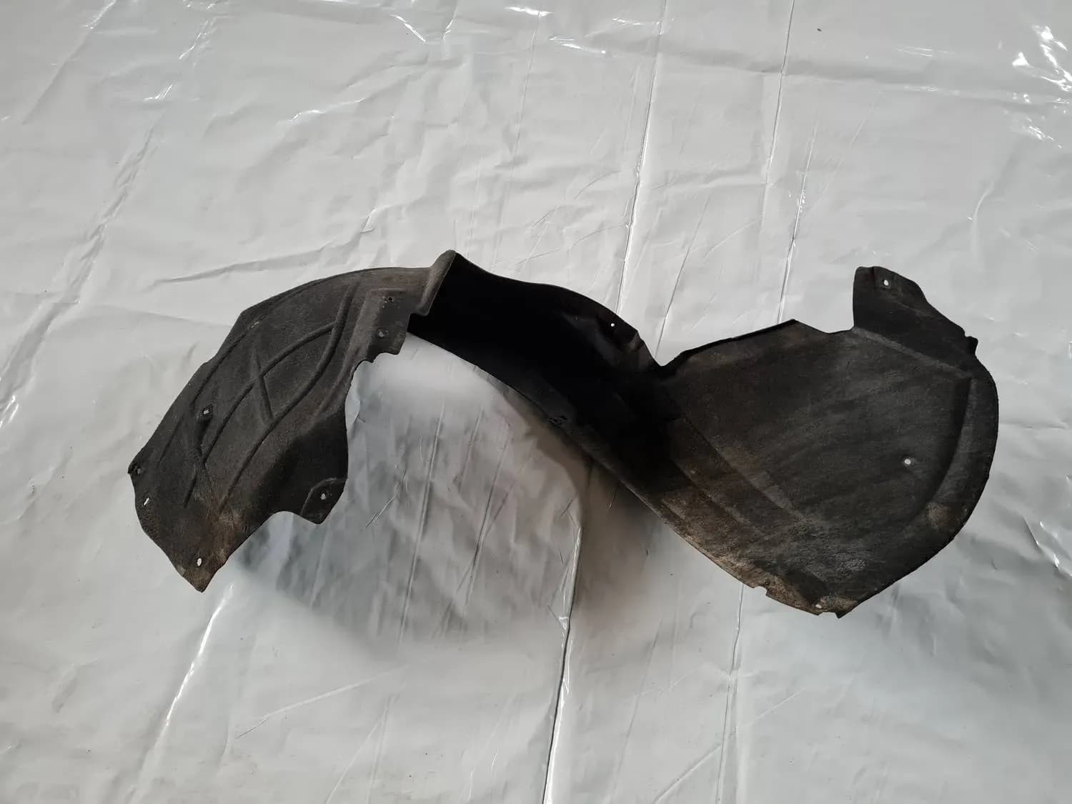 Binnenste spatbord voor links AUDI A6 2008 - foto 1