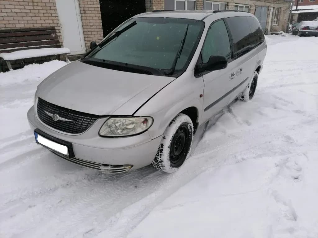Foto van de gedemonteerde auto 1