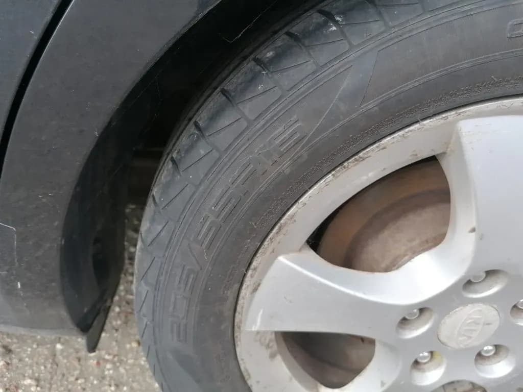 Foto van de gedemonteerde auto 2