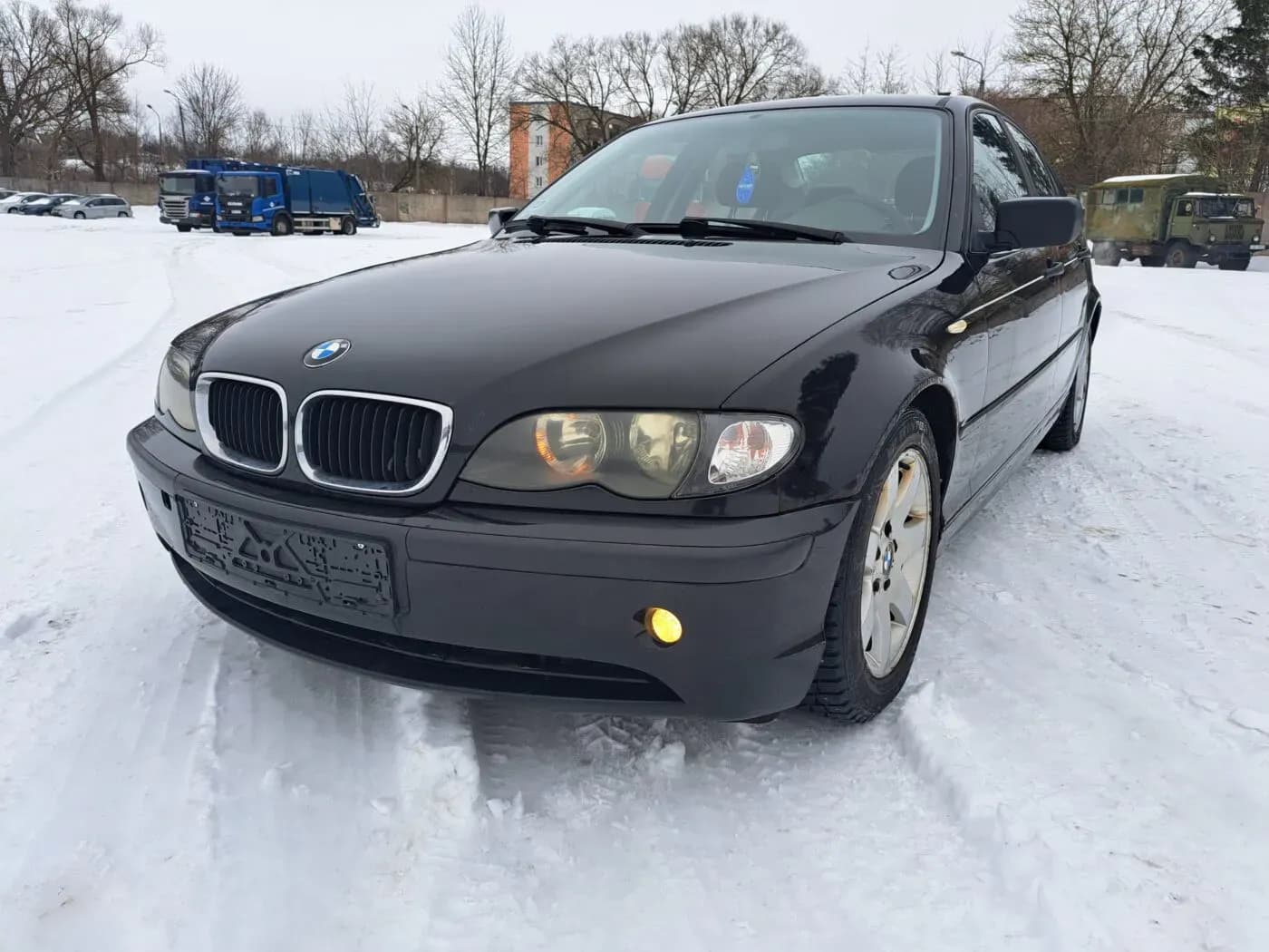 Foto van de gedemonteerde auto 3