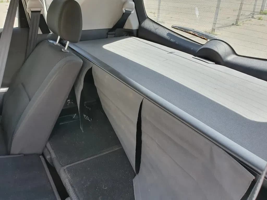 Foto van de gedemonteerde auto 2