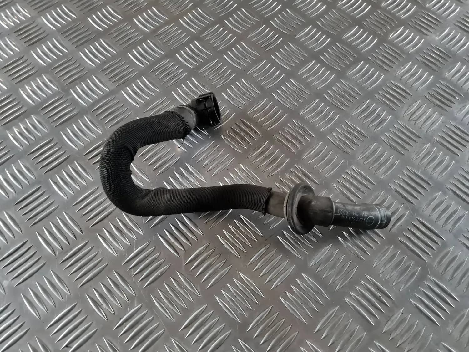 Leidingen verwarmingsradiator AUDI A6 2008 - foto 2