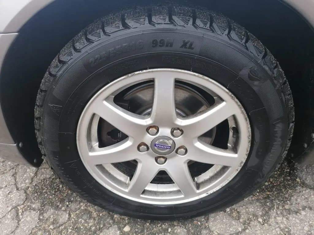 Foto van de gedemonteerde auto 4
