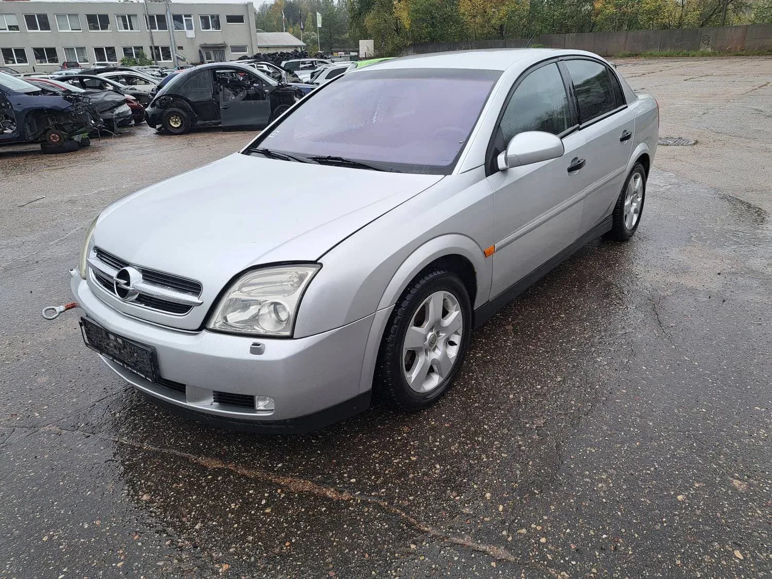 Foto van de gedemonteerde auto 1