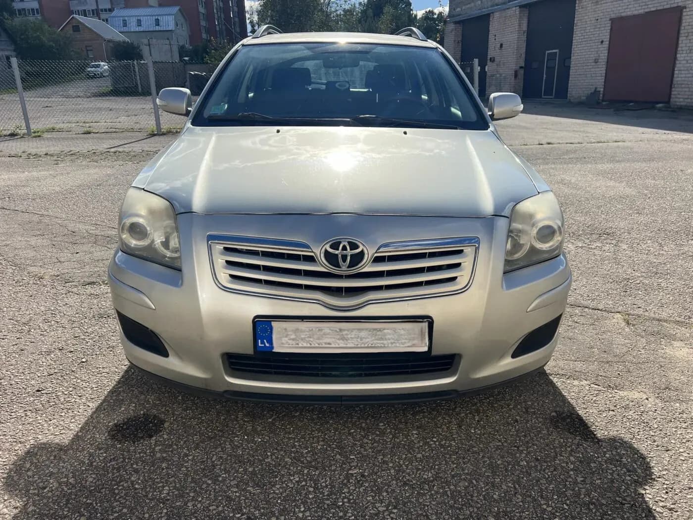 Foto van de gedemonteerde auto 3