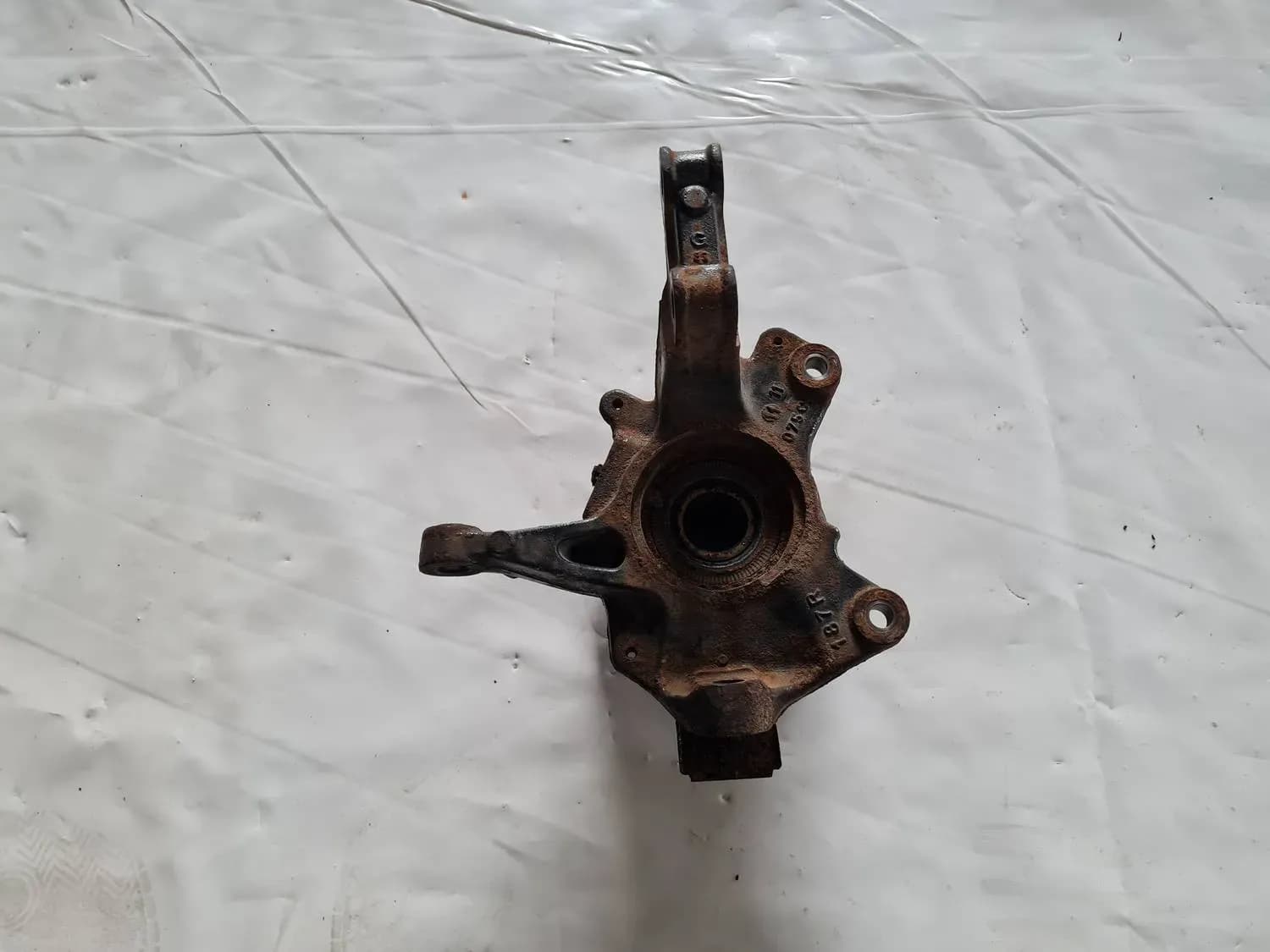 Fusee voor links RENAULT SCENIC III 2011