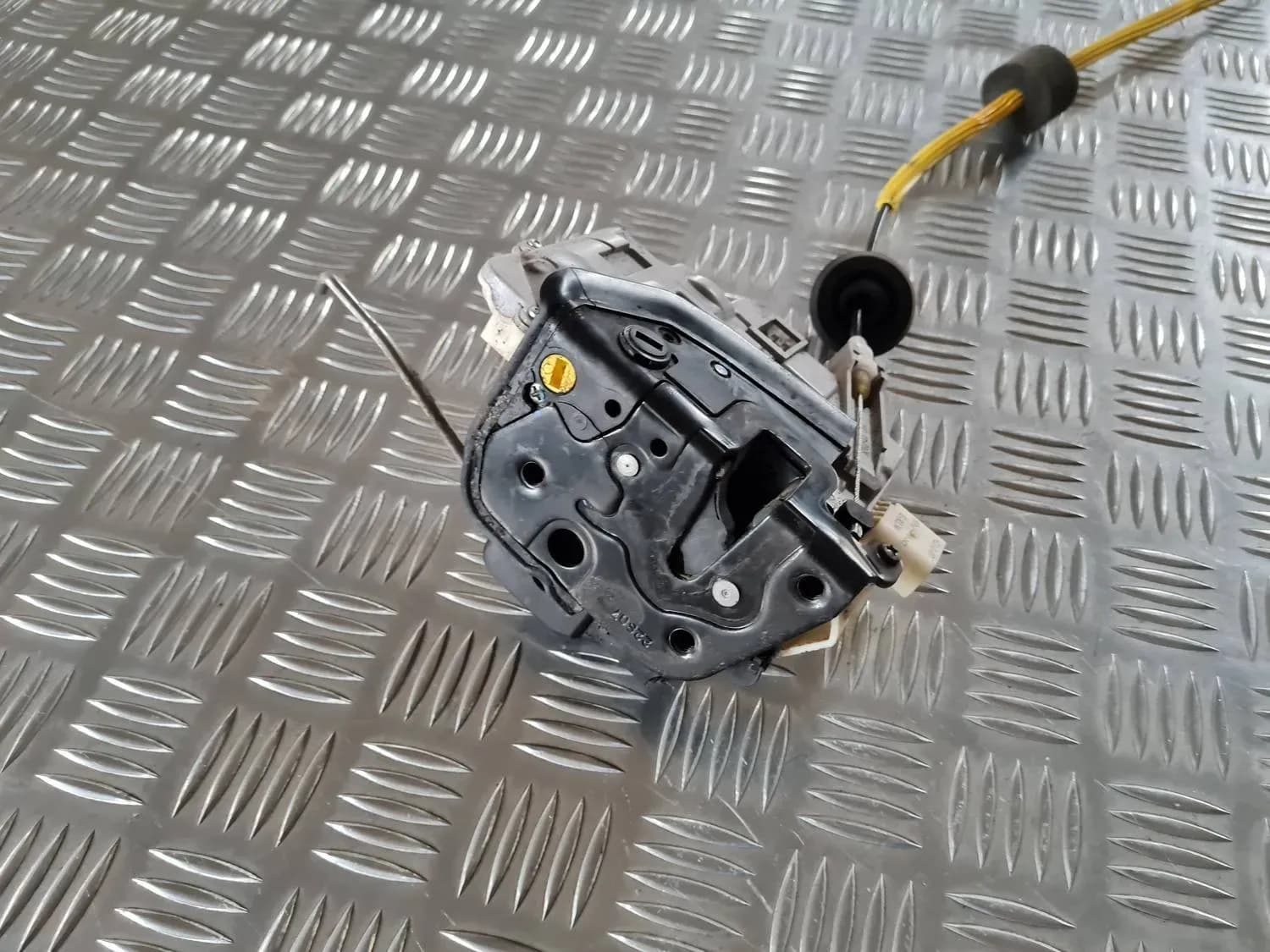 Achterdeur slot links AUDI A6 2008 - foto 2