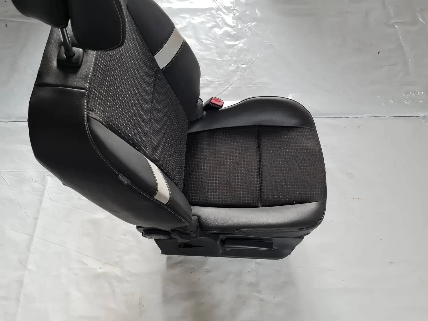 Voorstoel rechts RENAULT SCENIC III 2011 - foto 6