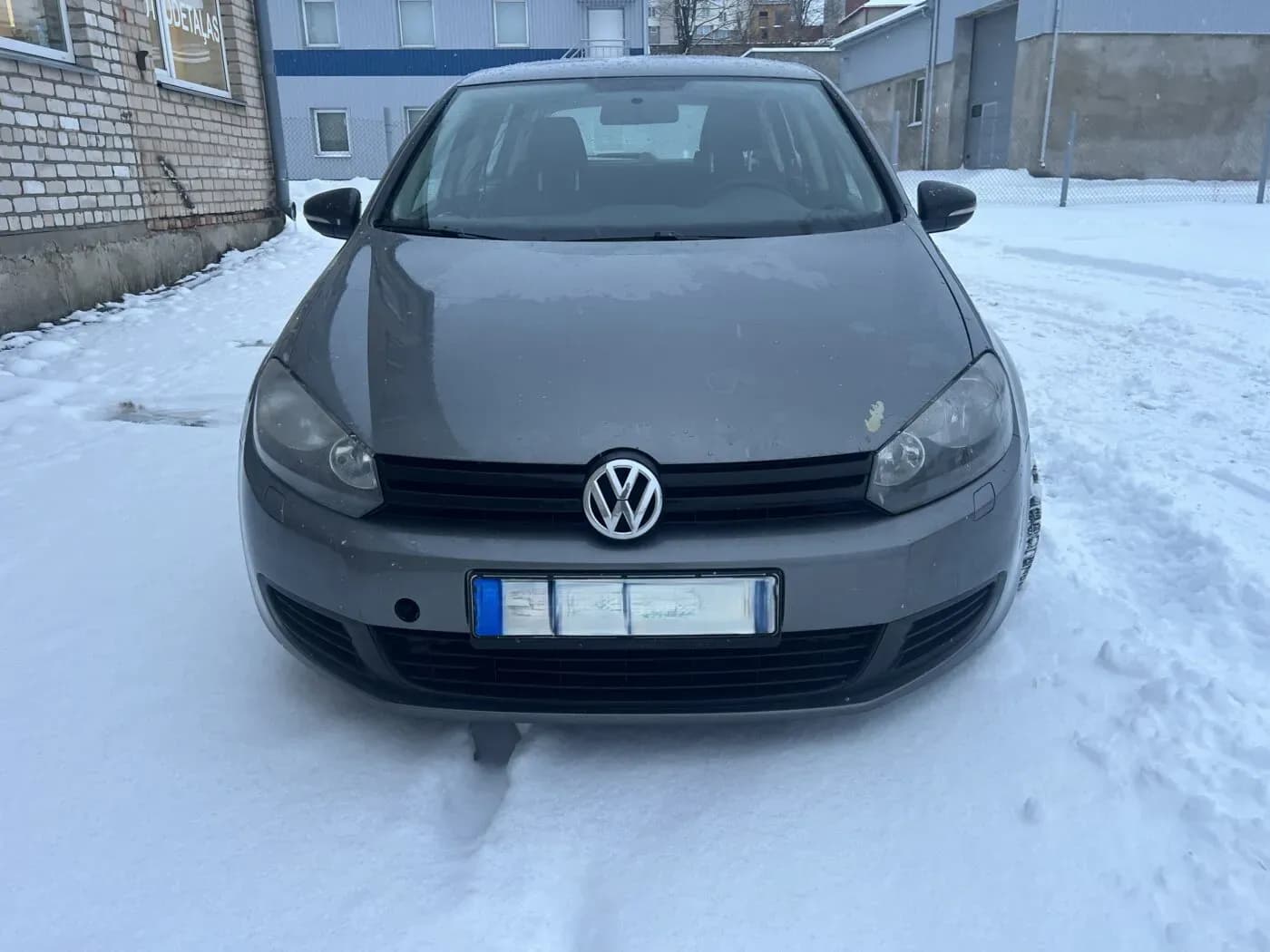 Foto van de gedemonteerde auto 3