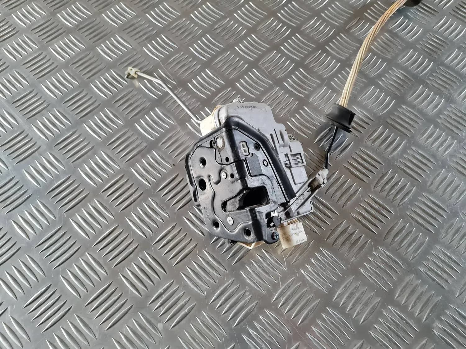 Voordeur slot links AUDI A6 2008 - foto 2