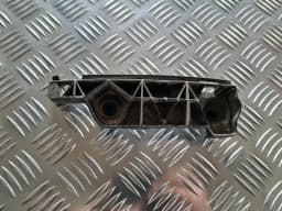 Beugel achterbumper TOYOTA COROLLA VERSO 2003