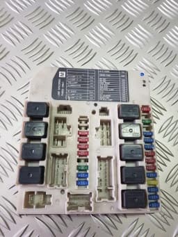 Zekeringkast NISSAN X-TRAIL 2008