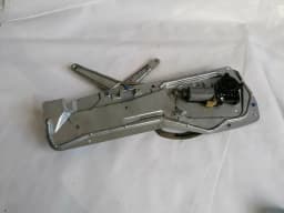 Ruitheffer voor links VOLVO V70 2000